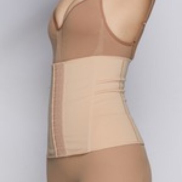 SKIMS Other - SKIMS Size XS Neoprene Sculpting Hook & Eye Closure Waist Trainer in Clay Nude